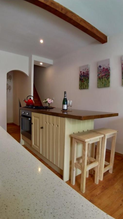 L'Oustal Des Amis Villa Belcaire ภายนอก รูปภาพ